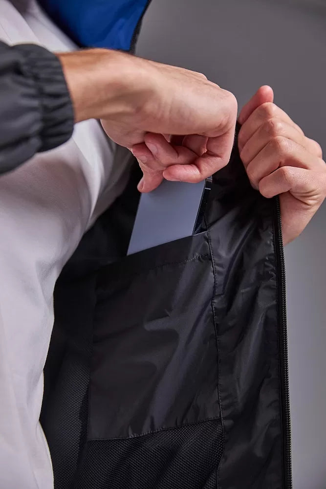 Campera De Lluvia Deportiva Kelme C/capucha Y Cierres