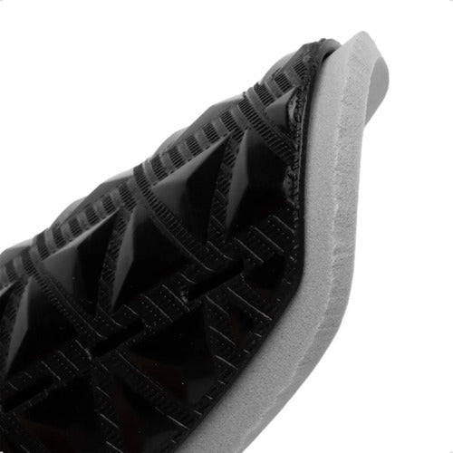Canilleras De Fútbol Penalty Matis Unisex Ngr Color Negro Talle Uni