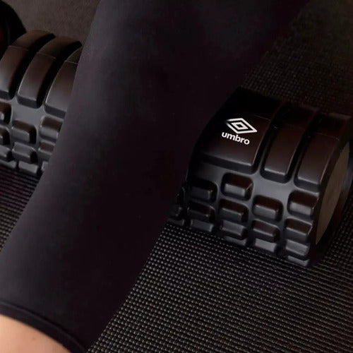 Rolo Hueco Sensitivo Pro 33cm - Fisioterapia, Masajes Umbro Negro