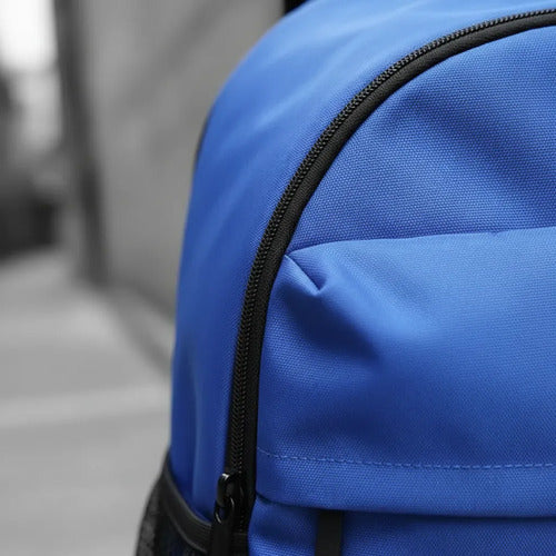 Mochila Deportiva Azul Clásica Kelme Mmsports Azul Liso