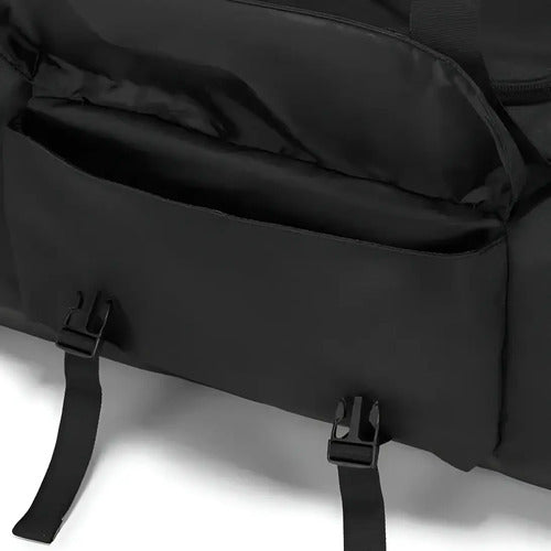 Bolso Deportivo Kelme De Poliéster, Negro, Con Correa Ajustable Liso