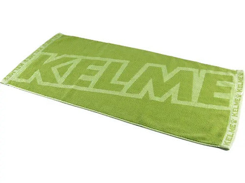 Toalla Deportiva Kelme Verde Claro Liso