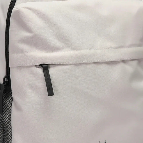 Mochila Deportiva Clásica Kelme Mmsports Beige Liso