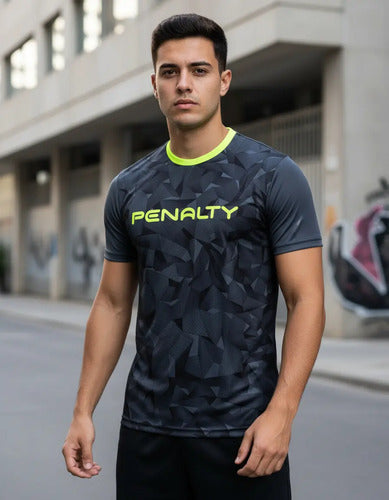 Remera Geonetrico X Penalty