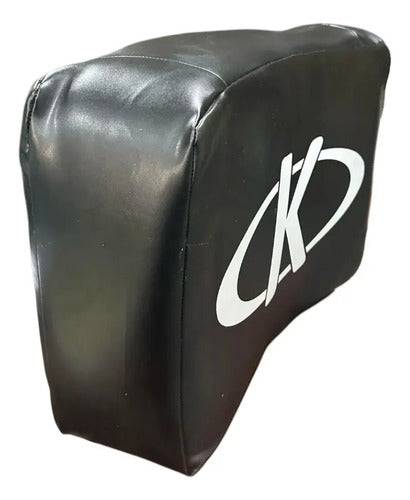 Escudo Artes Marciales Curvo K Negro 52*37*16cms Negro