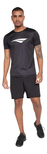 Remera Logomania Penalty